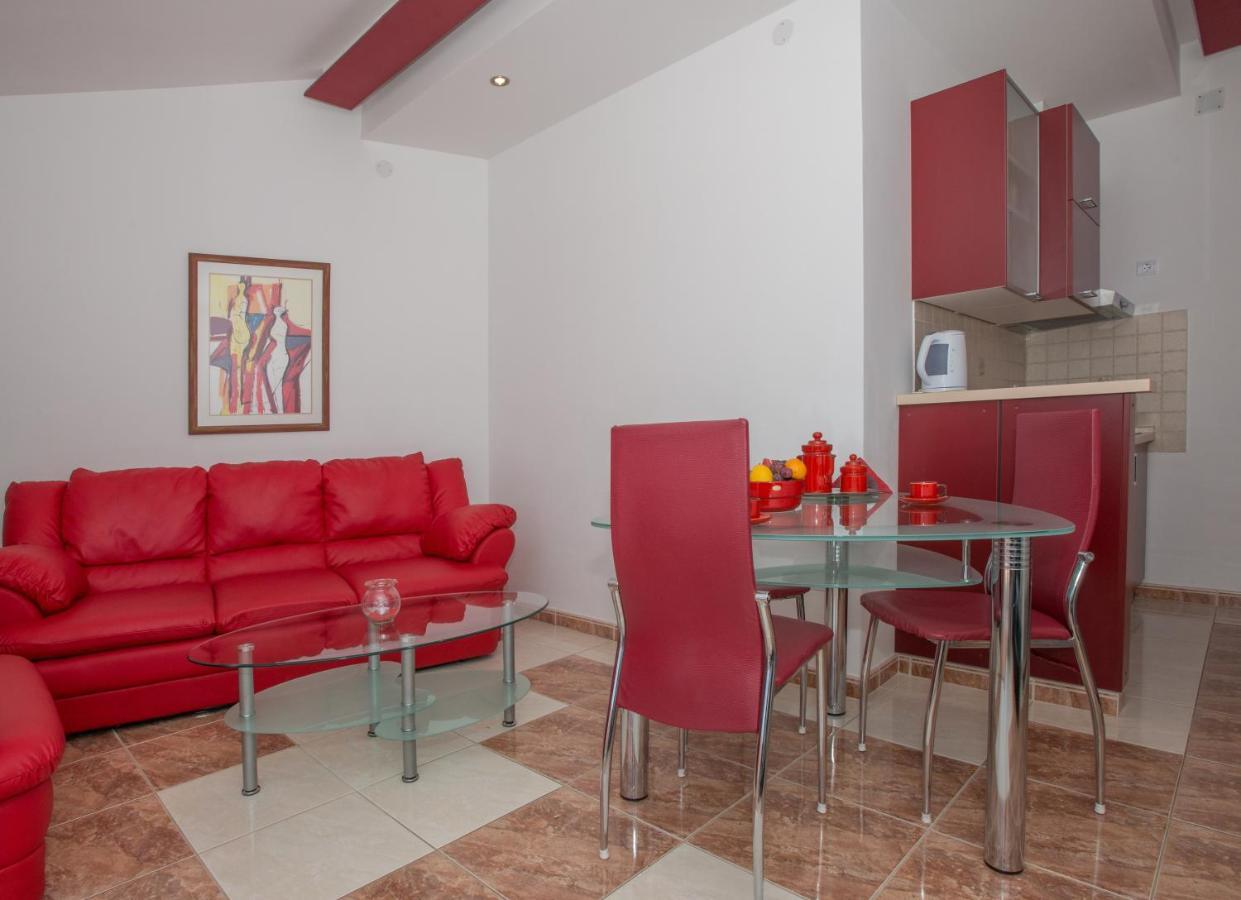 Apartments Marcela Makarska Exterior photo